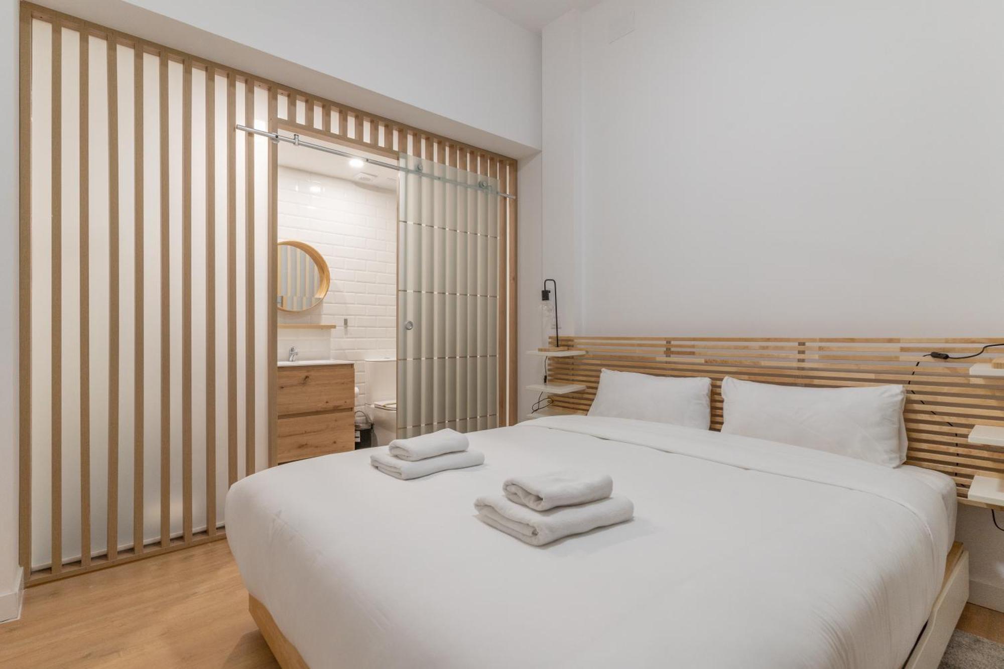 Modern Duplex-2Bedrooms 3Baths-Palacio Madri Exterior foto